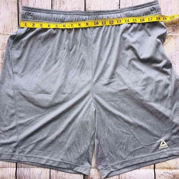 NWOT mens XL reebok performance athletic shorts - Picture 3 of 5
